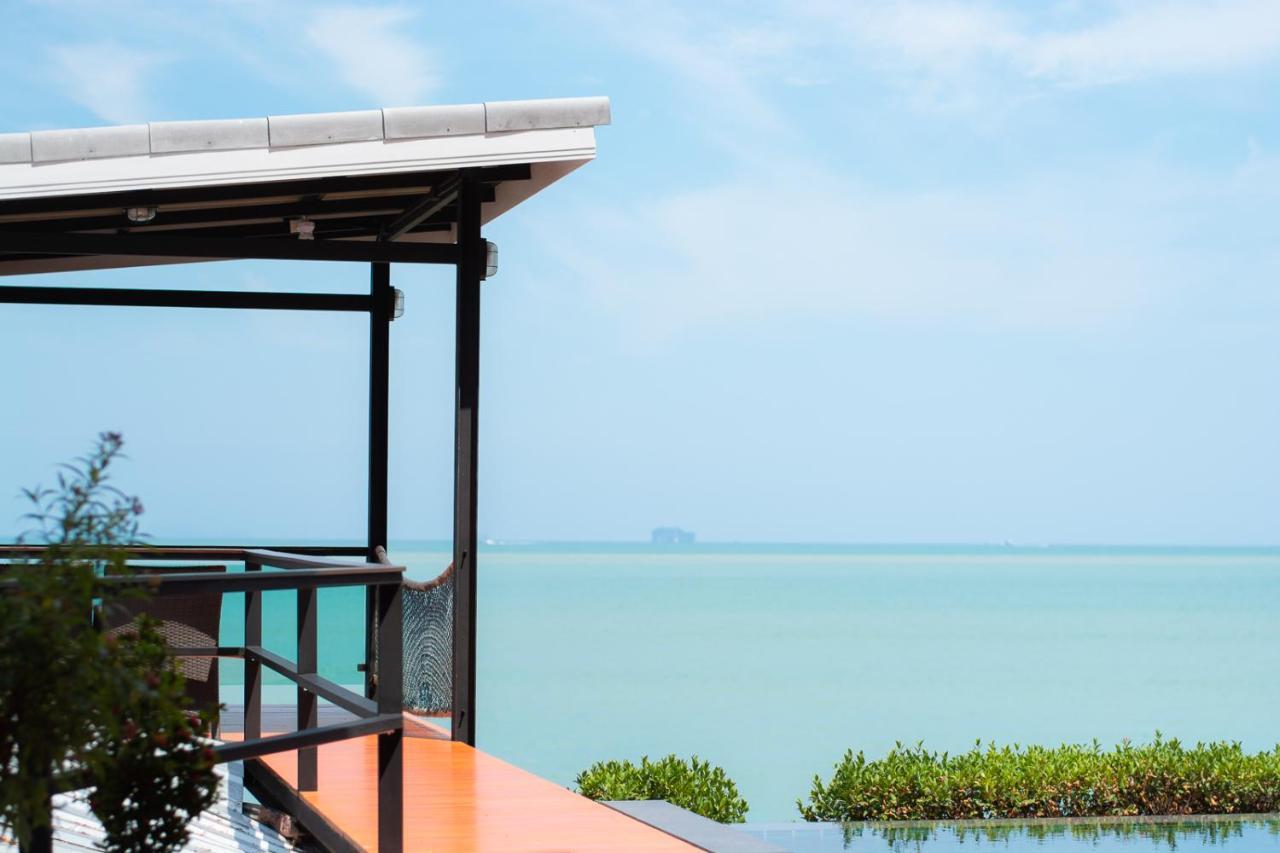 Koh Sirey Beachfront Pool Villa Phuket Eksteriør bilde