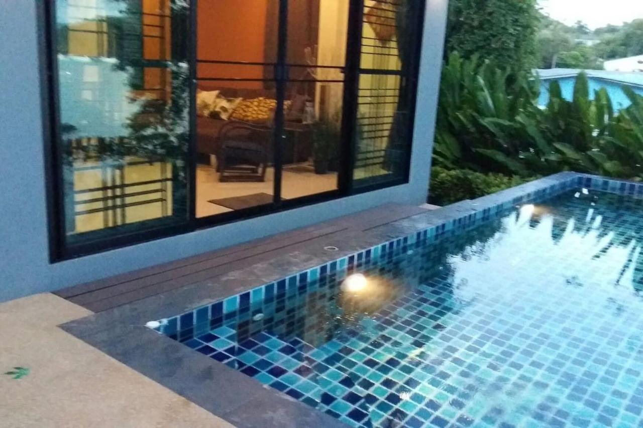Koh Sirey Beachfront Pool Villa Phuket Eksteriør bilde
