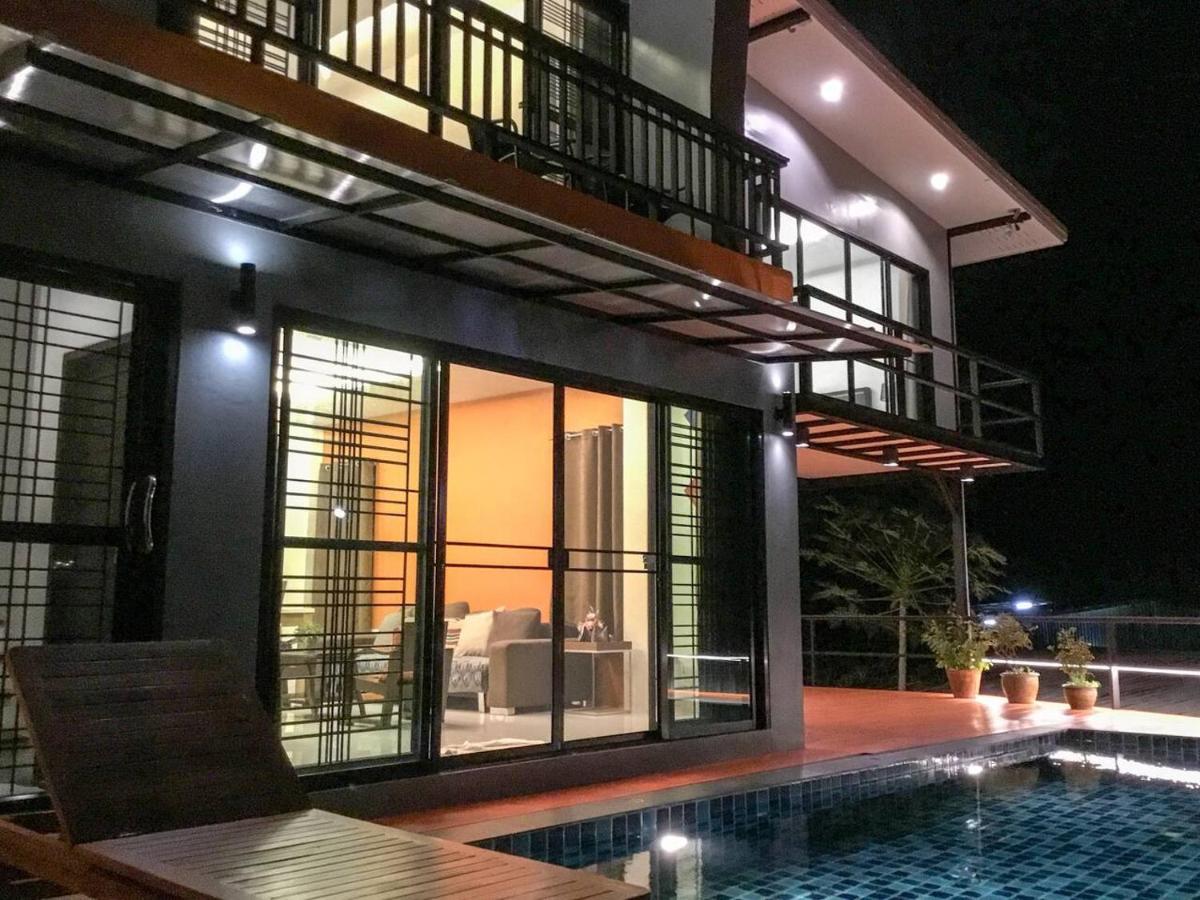 Koh Sirey Beachfront Pool Villa Phuket Eksteriør bilde