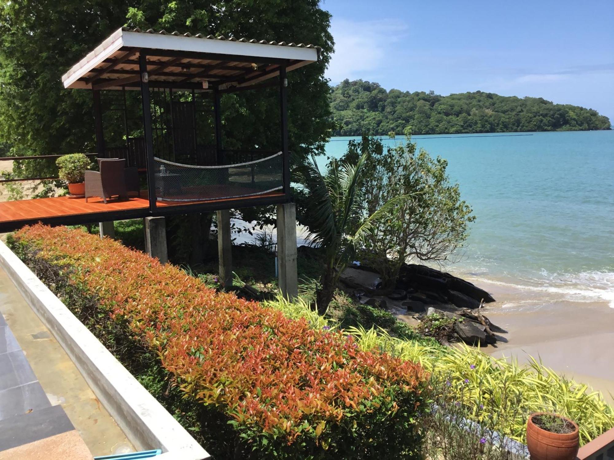 Koh Sirey Beachfront Pool Villa Phuket Eksteriør bilde